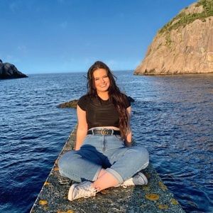 Meet your Posher, Amber